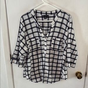 Torrid Size 2 white black windowpane plaid cotton tunic